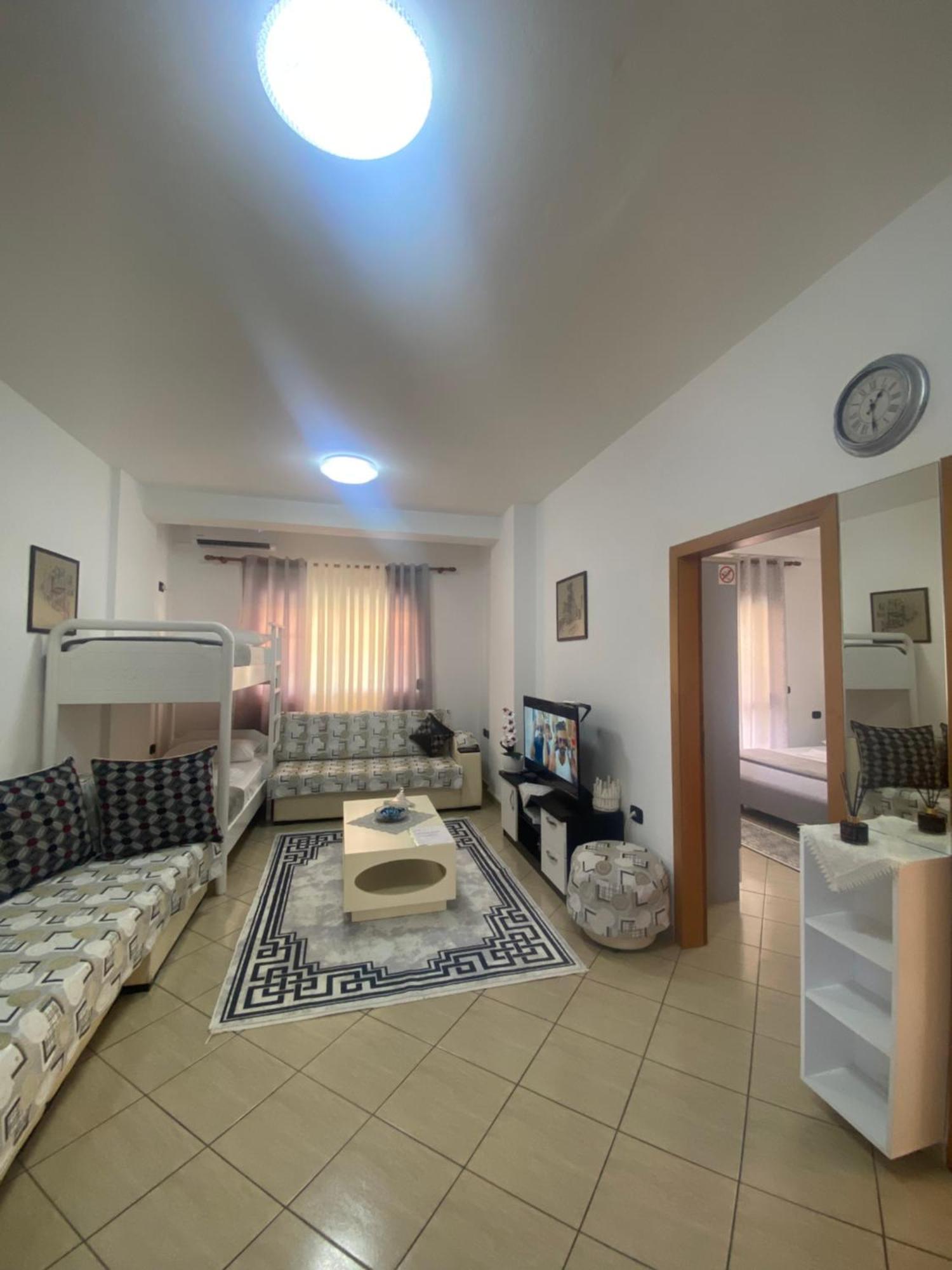 Rikardo Apartament Apartment Vlorë Exterior foto